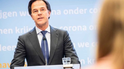 空场重启与赛季阵痛：荷兰首相宣布荷甲九月归来