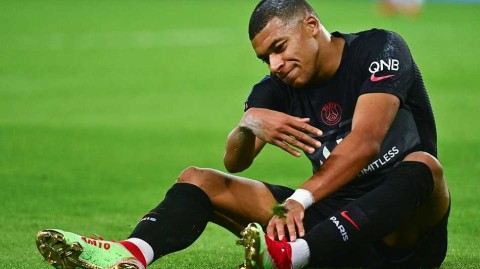 法甲第八轮：巴黎圣日耳曼主场二比零完胜蒙彼利埃，豪取联赛开局八连胜