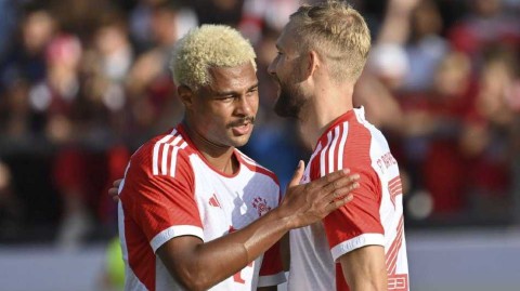 绿茵场上的悬殊对决 拜仁慕尼黑友谊赛创惊人比分