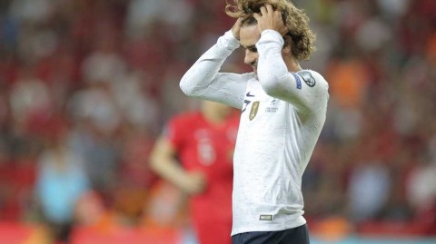 科尼亚寒夜，高卢雄鸡折翼：土耳其铁骑如何爆冷掀翻世界冠军