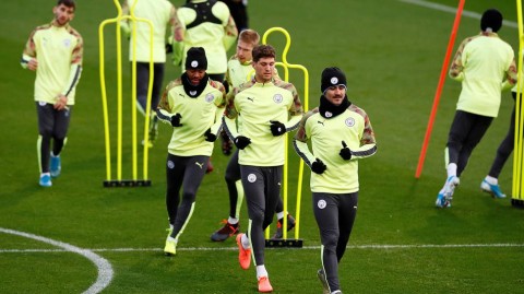 蓝月亮的黎明静悄悄：曼城众将欧冠赛前最后一练，静候旷工挑战