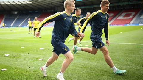 舍甫琴科的蓝色军团：格拉斯哥雨夜中的最后冲刺