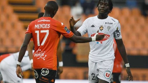 洛里昂与昂热的法兰西冬夜激斗