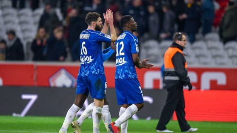 最后一口气也要抗争：亚眠为保级尊严而战