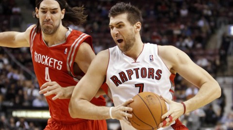 回溯经典：2010年姚麦时代火箭客场憾负猛龙回顾