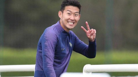 王者归来：热刺利刃出鞘，静候曼联于新白鹿巷