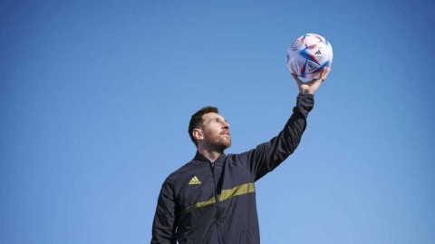 巨星辉映共展逐梦新章 足球英豪同启荣耀征程