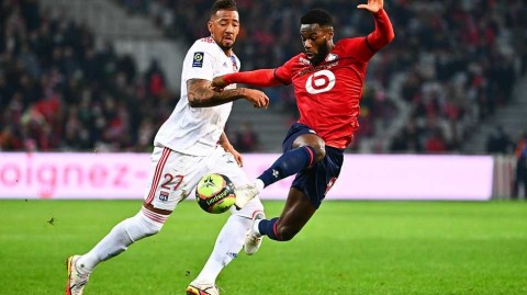 北境寒夜闷平记 门神洛佩斯只手遮天阻卫冕冠军