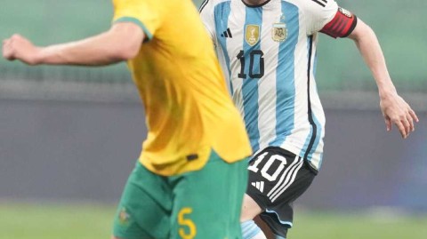 新工体重启荣耀之夜 梅西八十一秒点亮蓝白风暴