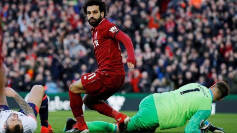 红军三箭齐发安菲尔德，克洛普激情挥拳重登榜首