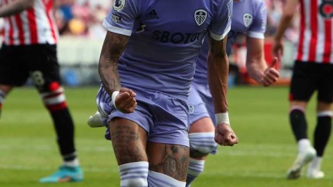 拉菲尼亚转会风云：保级成功引变局 巴萨追逐进行时