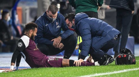 欧冠暗夜之星：内马尔伤退后的不屈，基恩双响炮照亮巴黎胜利路