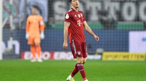 德国杯惨败夜，孤独的莱万：当进球机器暂时停摆