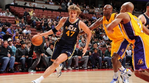 2026季后赛烽烟四起：老将荣耀与新王登基