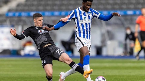 柏林奥林匹克体育场下的保级奇迹：赫塔三球完胜弗赖堡