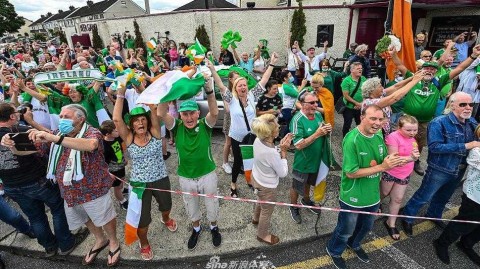 告别一位真正的足球巨人：杰克·查尔顿的葬礼日