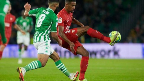 塞维利亚德比烽火再燃：贝蒂斯饮恨，塞维利亚用坚韧与运气笑到最后