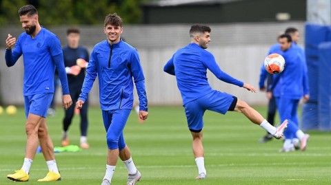 蓝军铁骑备战忙：切尔西严阵以待水晶宫，誓取英超关键三分