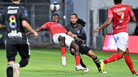 法甲硝烟·尼姆绝唱里昂狂飙，七球盛宴定格降级悲喜