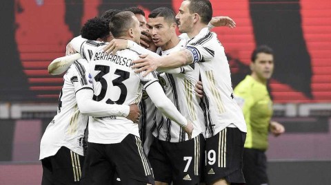 意甲经典战：AC米兰1比3尤文图斯，不败金身遭破