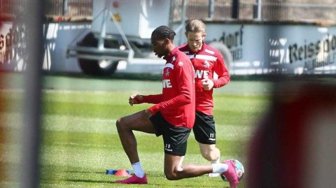 战前静语：科隆体育场的春日备战诗篇