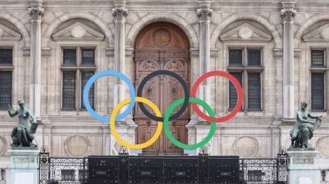 塞纳河上，巴黎许下一个“更开放”的奥运之约