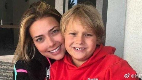 情深至此！内马尔受邀出席儿子生母婚礼，携全家共谱爱的童话