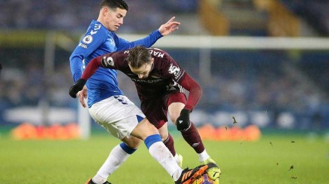 古迪逊公园的雨夜激斗 埃弗顿与莱斯特城握手言和