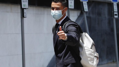 葡萄牙“男模队”空降布达佩斯，C罗领衔卫冕之旅从“死亡之组”起航