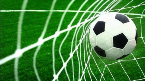 西甲争冠格局一夜崩塌：皇马读秒遭绝平，落后巴萨8分陷入噩梦