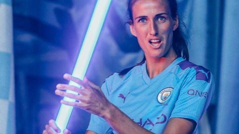 曼城女足星战风格：原力觉醒绿茵场