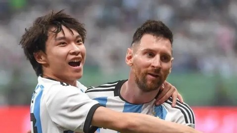 当“球王”撞上中国球迷：香港的沉默与东京的挥手——梅西的“傲慢”到底伤透了谁的心？