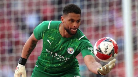 曼城门将斯特芬租借加盟米德尔斯堡开启新征程