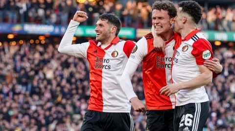 荷意豪强欧战再对决 维弗尔世界波击退罗马