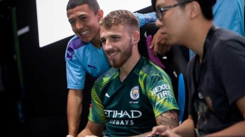 曼彻斯特的蓝色心跳：当电竞馆变成伊蒂哈德球场的延伸