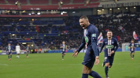 姆巴佩神级一条龙戴帽，巴黎狂胜里昂昂首挺进法国杯决赛