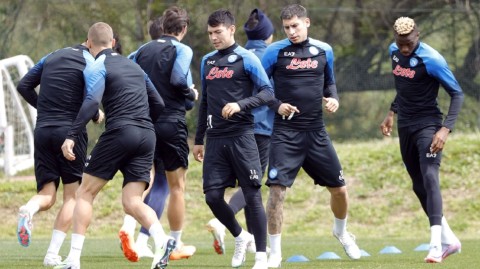 蓝军决战前夜 那不勒斯全情投入最后的训练