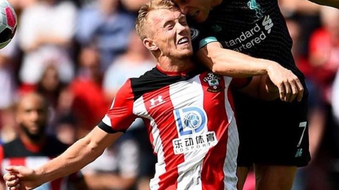 浴血奋战六十分钟，利物浦铁卫米尔纳眉骨开裂仍不下火线