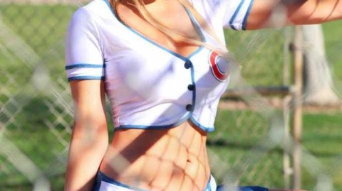 热情似火与棒球风云：巴西足球宝贝安娜-布拉加演绎小熊队传奇