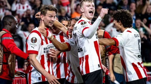 埃因霍温力克阿森纳占据晋级先机