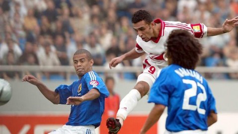 曼城主场连扳三球绝杀维拉，争冠主动权易主