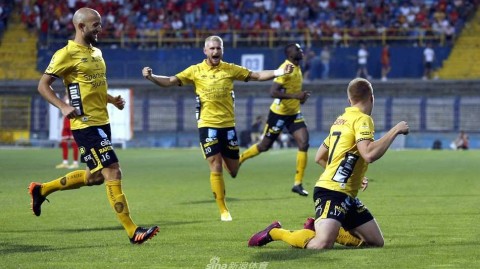 硝烟下的对决：回顾维勒兹与埃尔夫斯堡的欧会杯生死战