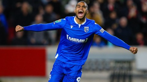 蜂鸣终章：联赛杯的寒夜童话