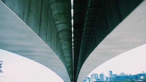 狼队与埃弗顿的激情碰撞：重温莫里纽科斯球场的经典逆转