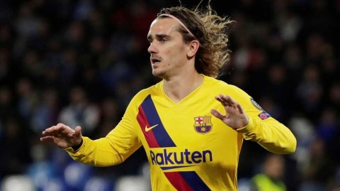 欧冠焦点战：那不勒斯圣保罗球场逼平巴萨，红蓝军团客场全身而退