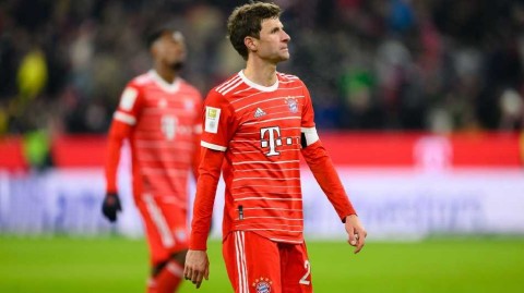 德甲巅峰对决拜仁战平法兰克福，穆勒妙传萨内破门，穆阿尼精彩扳平