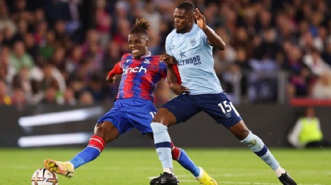 英超鏖战伦敦城水晶宫与布伦特福德激战成和