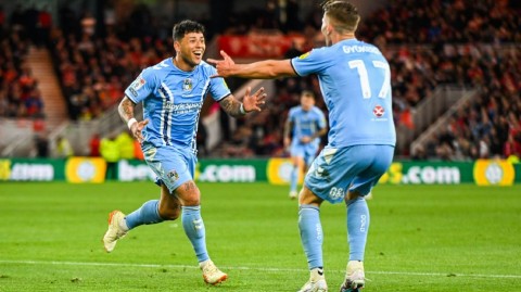 英冠附加赛的终极对决：考文垂绝杀米堡，二十二年英超梦近在咫尺