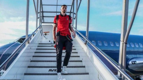 红黑军团兵发罗马城，米兰众将面带严峻挑战蓝鹰