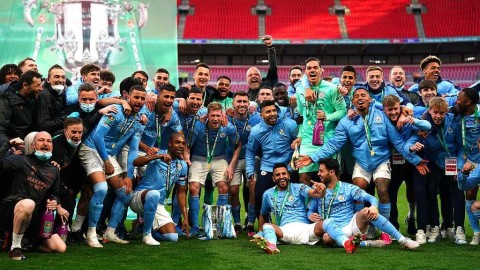 温布利雨夜蓝月当空：拉波尔特一击制胜，曼城加冕联赛杯四连冠